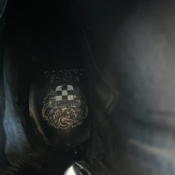 Vince Camuto Erettie Platform Stretch Bootie snake print, like new Size 9. - Picture 10 of 12